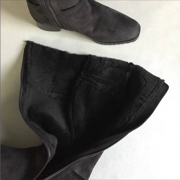 MANOLO BLAHNIK-FINAL PRICE - Picture 14 of 16